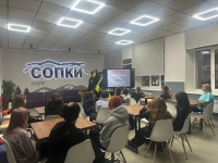 В молодежном пространстве "Сопки" прошла важна встреча "Скажи наркотикам НЕТ!"