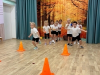 Физкультурный досуг «Спорт нам поможет силы умножить» в д/с п. Умба