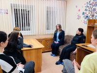 Профилактическая беседа «Декада «SOS прошла в ГОАУСОН "Полярнинский КЦСОН"